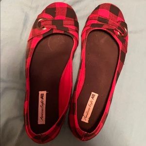 American eagle size 11 red slip ons
